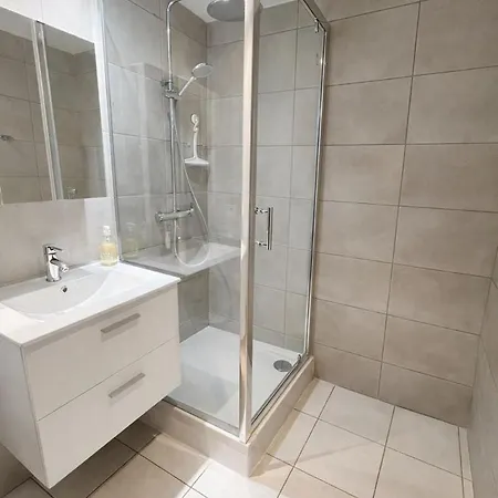 Marine Les Pins - T2, 4p, Terrasse, Pk, Plages Appartement Antibes
